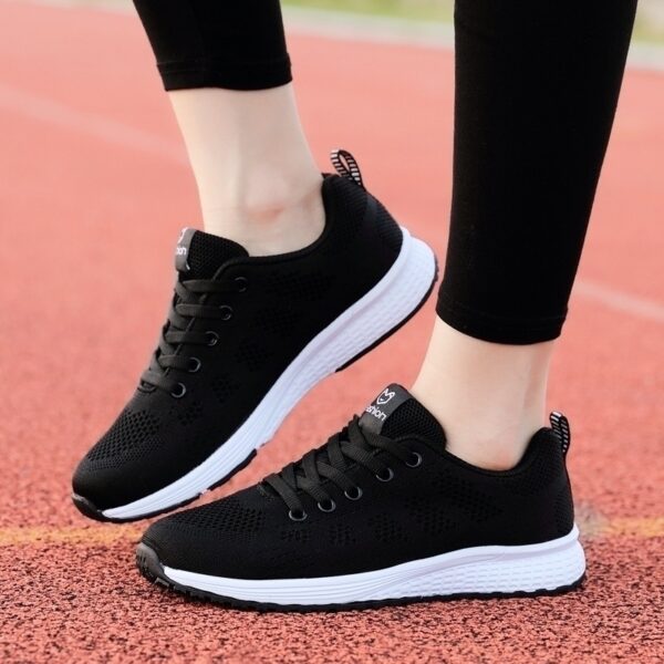 ⁦Non-slip shopping shoes sneakers⁩ - الصورة ⁦2⁩